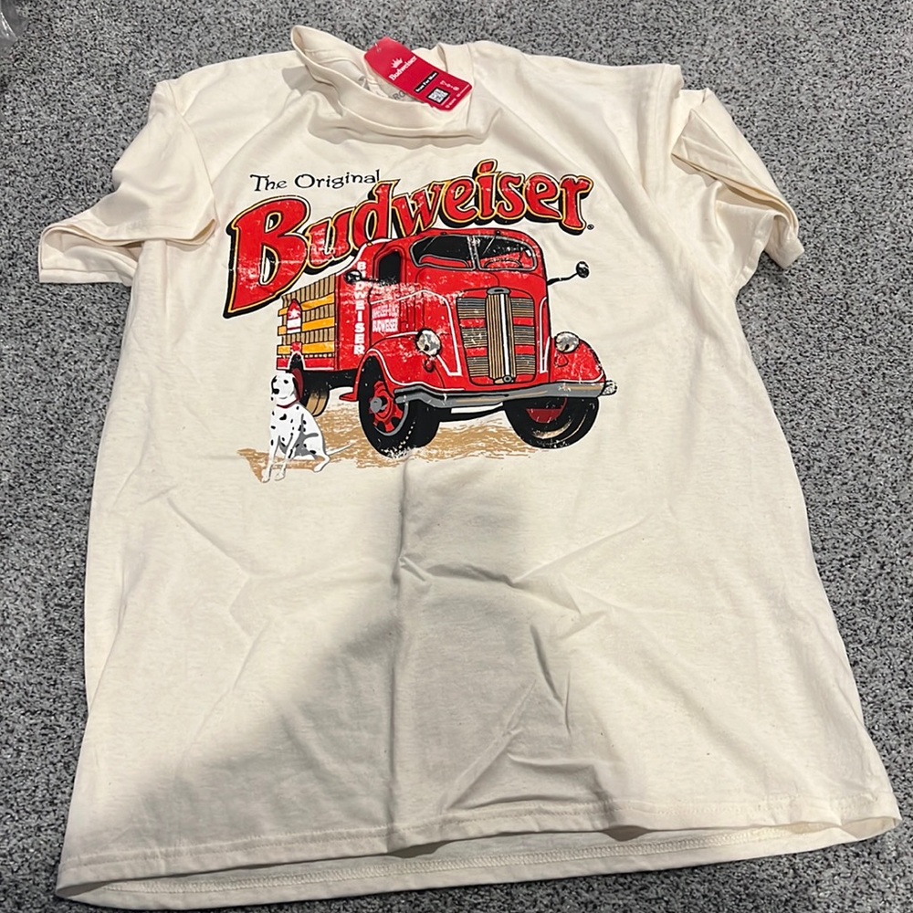 Budweiser Tee